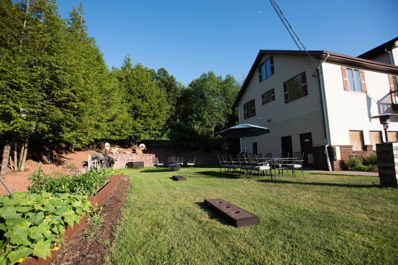 Blue Spruce Motel Масена Екстериор снимка